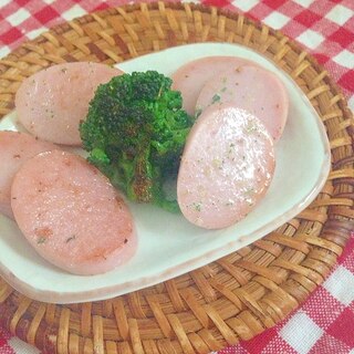 魚肉ソーセージとブロッコリー炒め★